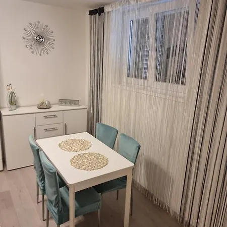 アパート Split Apartment スプリト